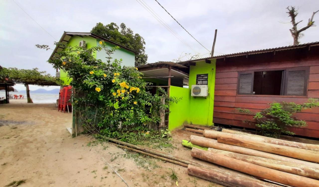 827 Chale Pe Na Areia, Completo Na Praia Do Estaleiro Em Ubatuba - 1 Dormitorio, 1 Banheiro, 1 Vaga De Garagem מראה חיצוני תמונה